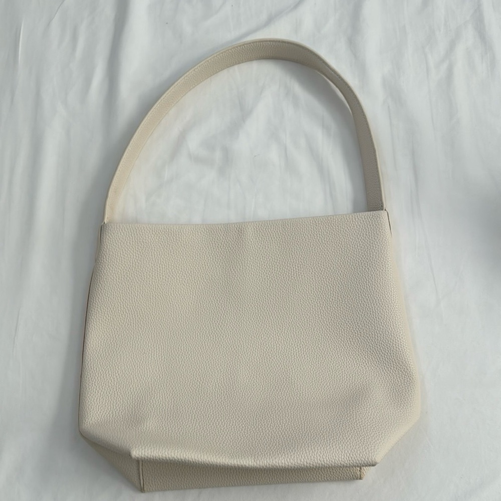 Small Tote - Picture 4 of 4
